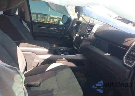 2020 Ram 1500 Big Horn 4X2 5'7 Box из США, поврежденный, VIN 1C6RREFTXLN186429